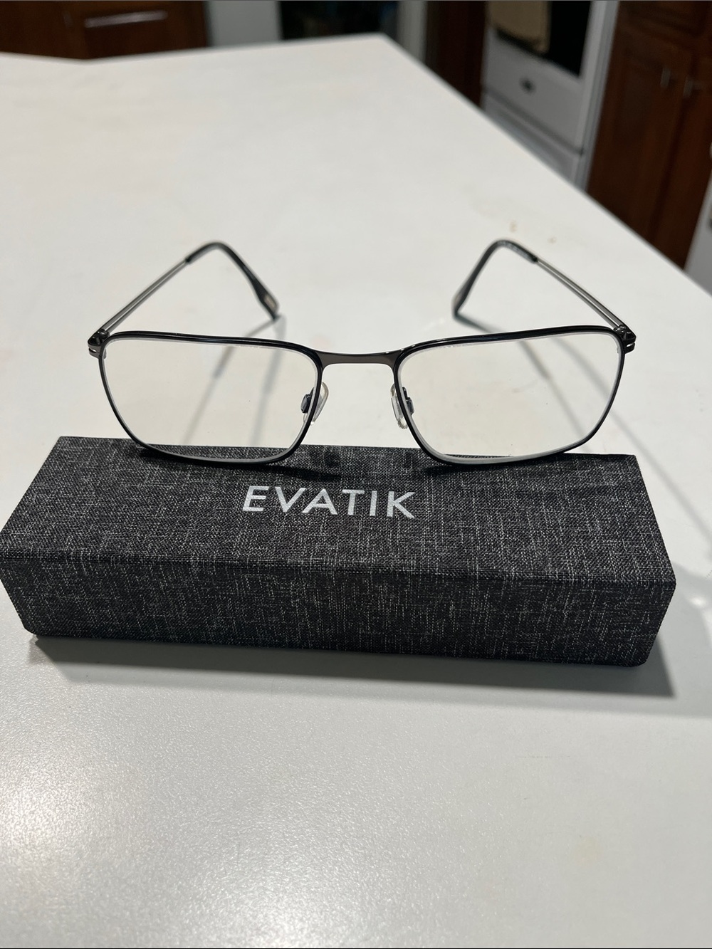 Men’s Rectangular Metal Frame Glasses in Gunmetal